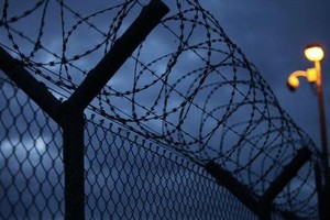 هروب مروج مخدرات من سجن في جدة