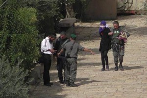 اعتقال فتاتين فلسطينيتين كانتا تريدان تنفيذ عمليتي طعن