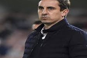 المدير الفني لنادي فالنسيا: أشعر بالإحباط بعد أن تسببت في تراجع الفريق