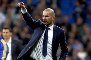 زيدان كان قريب من الإقالة من ريال مدريد