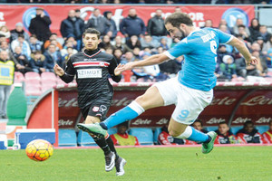 هيغواين يواصل صدارته لترتيب جائزة الحذاء الذهبي