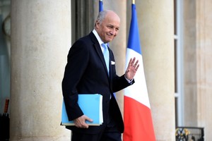 وزير الخارجية الفرنسي لوران فابيوس يعلن مغادرته الحكومة