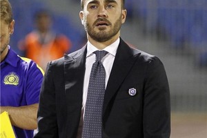 النصر السعودي يقيل مدربه كانافارو