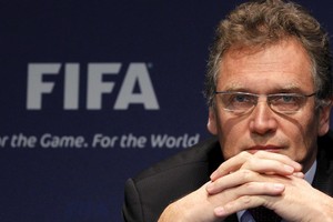 'الفيفا' يوقف فالكه لـ12 عاما بسبب بيع تذاكر وحقوق نقل كأس العالم