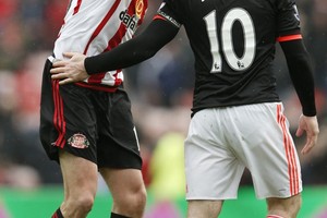 قائد سندرلاند اوشي: نستحق الفوز على مانشستر يونايتد