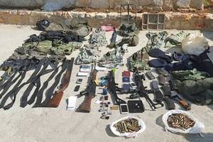 توقيف لبنانيين يقومان بأعمال تزوير مستندات لتهريب سوريين