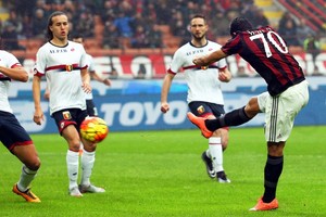 ميلان يهزم جنوه في الدوري الإيطالي