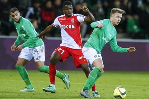 موناكو يفلت من الهزيمة أمام سانت اتيان