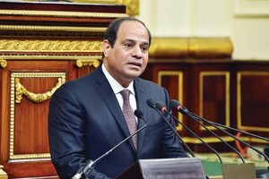 السيسي يدعو إلى دولة مدنيّة حديثة ويحذّر من تحديات تثير القلق