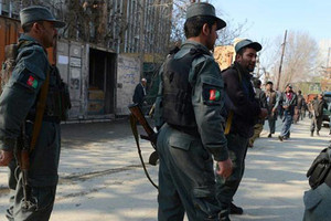 مقتل أحد خبراء صناعة المفرقعات من طالبان وإصابة ثلاثة في انفجار شمال أفغانستان