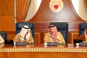 العاهل يترأس جلسة الوزراء ويشيد بتفهم المواطن لما تفرضه المرحلة من توجهات جديدة