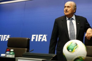 بلاتر يستأنف ضد عقوبة إيقافه ثمانية أعوام