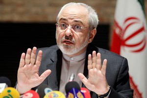 ظريف لنواب أوروبا: التشدد الإسلامي مشكلتكم أيضاً