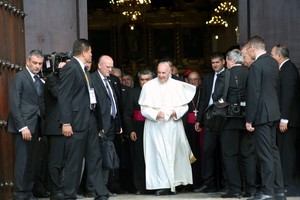 البابا يزور المكسيك منطقة يمزقها عنف العصابات وتهريب المخدرات 