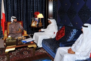 ناصر بن حمد يستقبل رئيس الاتحاد الآسيوي للصحافة الرياضية