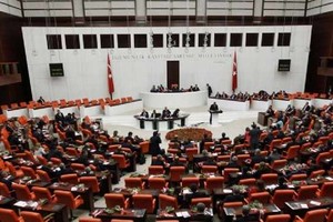 البرلمان التركي يفشل في الاتفاق على دستور جديد
