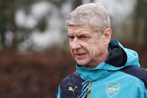 فينغر: الاستعداد لبرشلونة أسهل من هال سيتي