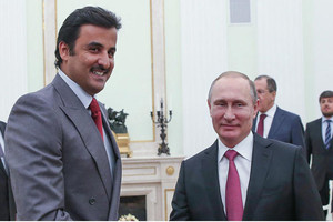 بوتين وأمير قطر يتفقان على بحث تسوية الأزمة السورية