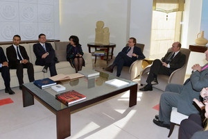 الشيخة مي تستقبل وفد البرلمان الأوربي