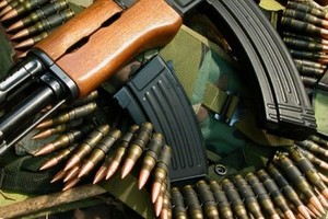 روسيا تمنح كابول 10 آلاف 'كلاشنيكوف'