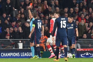 شاهد بالصور... تعادل ايندهوفن الهولندي وأتلتيكو مدريد في دوري أبطال أوروبا