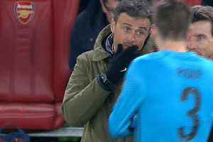 'اليويفا' يقرر عدم فتح تحقيق ببطاقة بيكيه الصفراء في لقاء 'الأبطال'