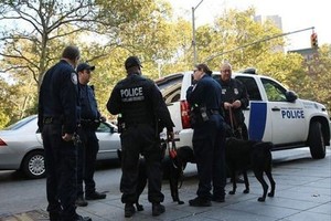 مقتل 5 أشخاص من بينهم مشتبه به بعد إطلاق نار ومواجهة استمرت ساعات في ولاية واشنطن