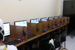 مداهمة مقاهي انترنت في السودان 'تهدد اخلاق الامة'