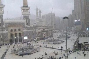 أمطار رعدية تتخللها عواصف على مكة والمدينة وعسير