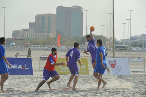 بطولة '98.4 الثانية للألعاب الشاطئية' تقترب من الحسم