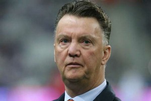 فان غال: روني يغيب عن المباراتين الوديتين ضد ألمانيا وهولندا