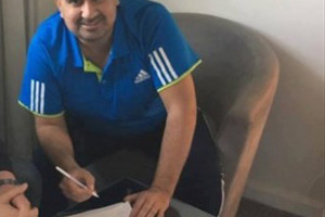 الحبشي يوقع عقود انضمامه لجهاز ماكليش بالزمالك المصري