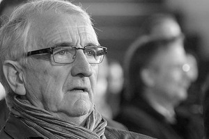 وفاة أسطورة كولون لور عن عمر يناهز 73 عاماً