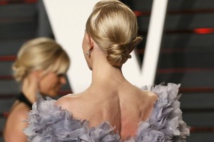 بالصور... أجمل تسريحات شعر النجمات في أوسكار 2016