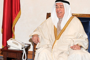 محمد بن مبارك يستقبل رئيس وأعضاء لجنة تحكيم جائزة عيسى لخدمة الإنسانية