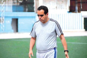 إيقاف مدرب اتحاد الحراش الجزائري مباراة واحدة