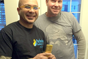 عامل كندي يعثر على 50 كليو غراماً من الذهب ويقرر إرجاعها لأصحابها