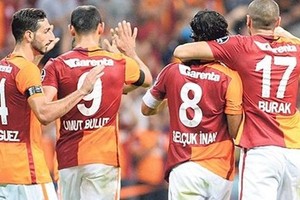 الاتحاد الأوروبي لكرة القدم يوقف غلطة سراي التركي ويستبعده من منافسات الأندية الأوروبية لمدة عام