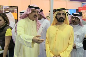 سمو الشيخ محمد بن راشد آل مكتوم يزور جناح وزارة التربية والتعليم
