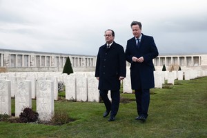 هولاند يحذر من 'تبعات' خروج بريطانيا من الاتحاد الأوروبي