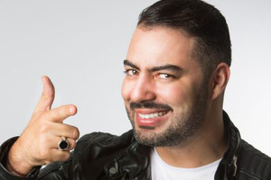 محمد رضا... من 'واحد عادي' إلى 'مجنون'!