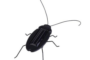 الروبوت الصرصور يهب لنجدة المحتاجين