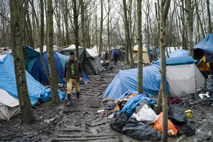 فرنسا: سنسمح بسفر المهاجرين لبريطانيا إن خرجت من الاتحاد الأوروبي