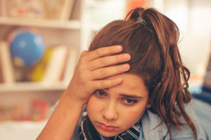 هل تعانون من قلة نوم أبنائكم المراهقين؟.. امنعوهم من هذه الأشياء لتمنحوهم عمراً أطول