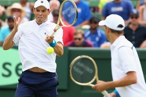 أميركا تفوز في الزوجي وتتقدم على استراليا بكأس ديفيز