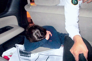 الجمارك السعودية تحبط تهريب «فتاة أجنبية» من البحرين