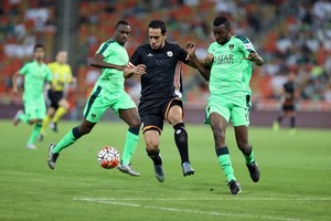 الأهلي ينتزع صدارة الدوري السعودي