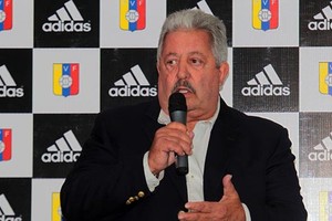 فضائح الفيفا: ترحيل الفنزويلي اسكيفيل إلى الولايات المتحدة