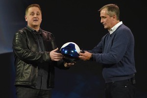 'إنتل' تدخل عالم الواقع المُعَزز 'AR'