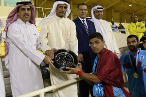 بالصور.. الشباب يُحقق  لقب دوري  الناشئين لكرة القدم